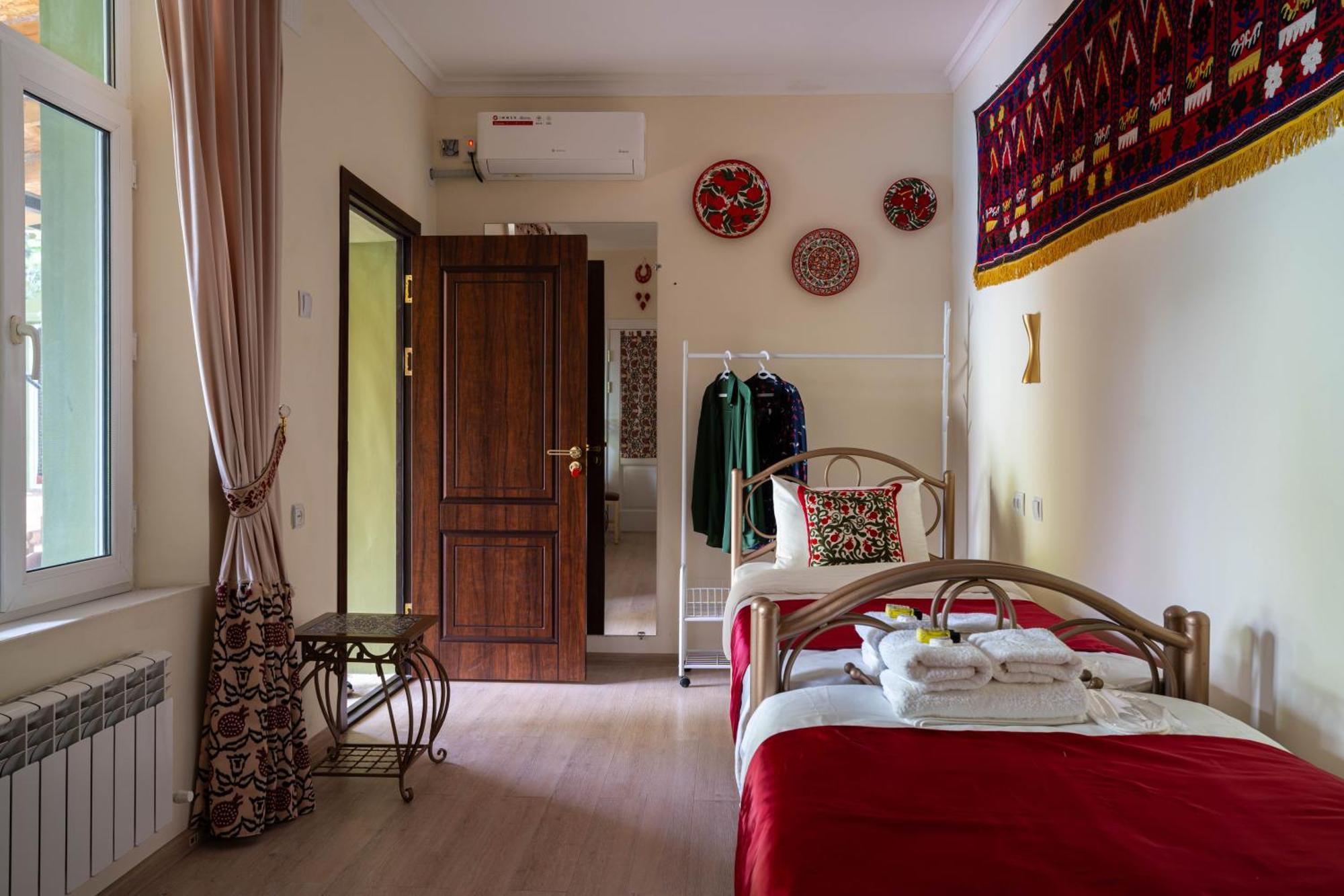 Green Yard Boutique Guesthouse タシュケント エクステリア 写真