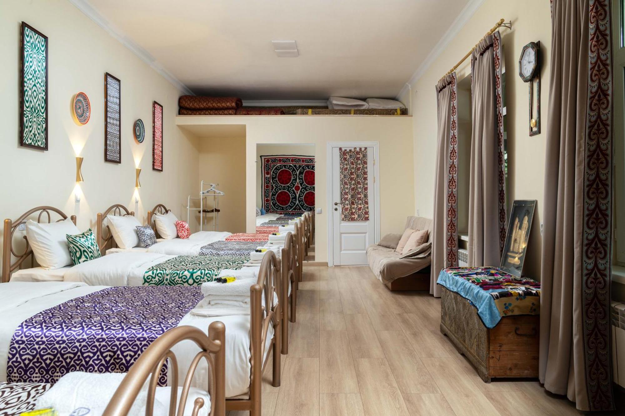 Green Yard Boutique Guesthouse タシュケント エクステリア 写真